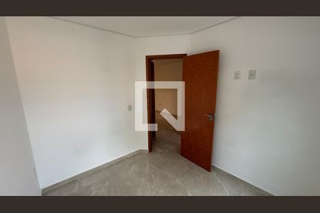 Quarto 1 de apartamento à venda com 2 quartos, 46m² em Jardim Santo Antônio, Santo André
