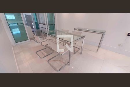 Casa para alugar com 3 quartos, 340m² em Umuarama, Osasco