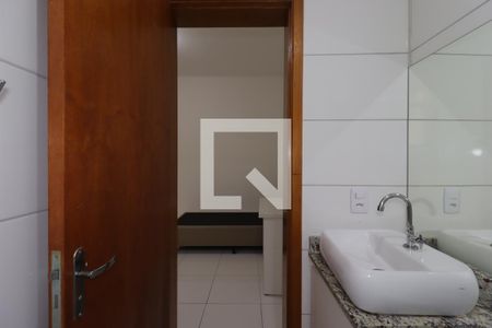 Banheiro Social de kitnet/studio para alugar com 1 quarto, 20m² em Vila Sao Pedro, Santo André