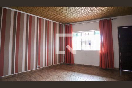 Casa para alugar com 3 quartos, 210m² em Cidade São Mateus, São Paulo