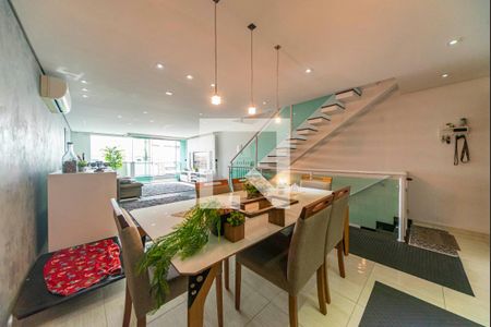 Sala de casa à venda com 3 quartos, 254m² em Vila Francisco Matarazzo, Santo André