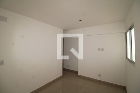 Sala / Cozinha de apartamento à venda com 2 quartos, 48m² em Piqueri, São Paulo