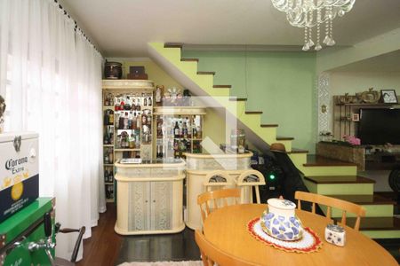 Casa à venda com 3 quartos, 262m² em Vila Rica, São Paulo