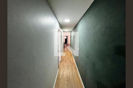 Corredor de casa à venda com 4 quartos, 130m² em Lauzane Paulista, São Paulo