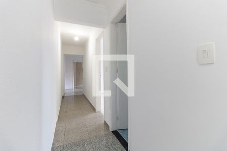 Corredor de casa à venda com 3 quartos, 120m² em Jardim Patente Novo, São Paulo