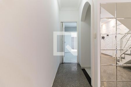 Corredor de casa à venda com 3 quartos, 120m² em Jardim Patente Novo, São Paulo