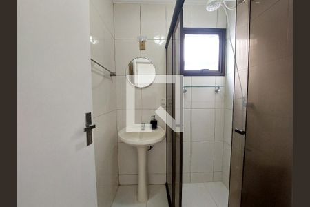 Banheiro de apartamento à venda com 1 quarto, 51m² em Jardim Umuarama, São Paulo
