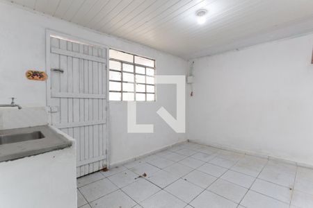 Quarto/Cozinha de casa para alugar com 1 quarto, 25m² em Vila Nova Cachoeirinha, São Paulo