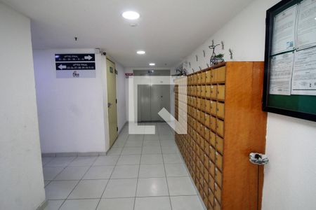 Apartamento à venda com 43m², 2 quartos e sem vagaÁrea comum - Elevador
