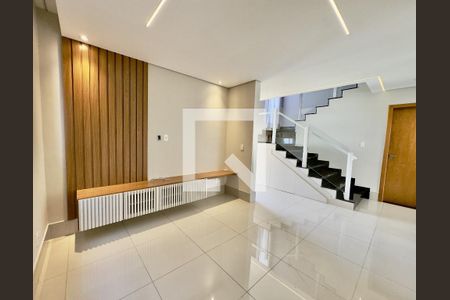 Casa de Condomínio à venda com 3 quartos, 158m² em Sobradinho, Lagoa Santa