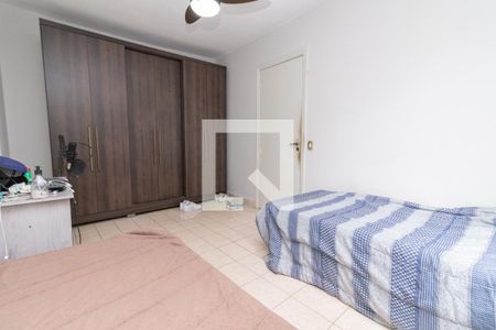 Quarto 2 de casa à venda com 3 quartos, 175m² em Vila Cisper, São Paulo