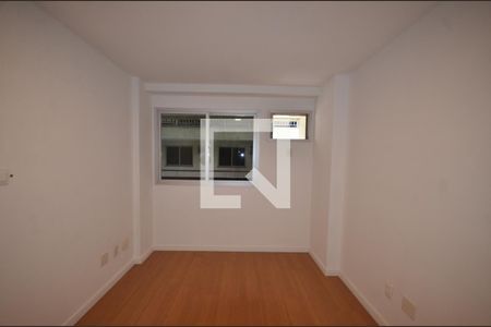 Quarto 1 Suite de apartamento para alugar com 2 quartos, 81m² em Praça Seca, Rio de Janeiro
