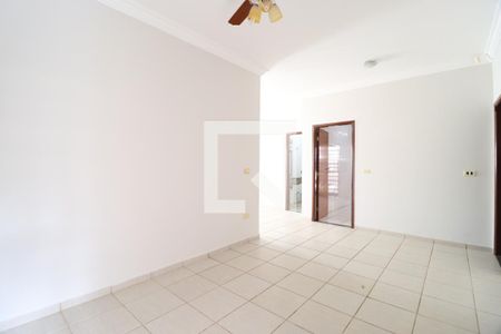 Sala 2 de casa para alugar com 3 quartos, 250m² em Tabajaras, Uberlândia
