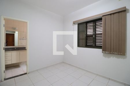 Quarto 1 - Suíte de casa para alugar com 3 quartos, 250m² em Tabajaras, Uberlândia