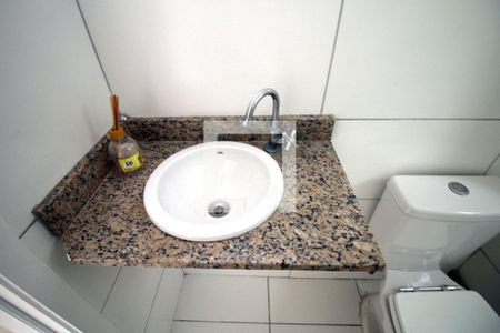 Banheiro da Suíte de apartamento para alugar com 2 quartos, 52m² em Vila da Penha, Rio de Janeiro