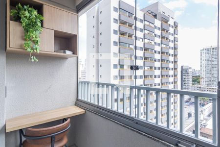 Varanda de kitnet/studio para alugar com 1 quarto, 25m² em Vila Olímpia, São Paulo
