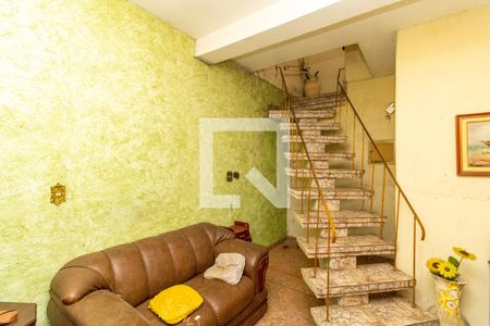 Sala de casa à venda com 3 quartos, 240m² em Vila Leonor, São Paulo