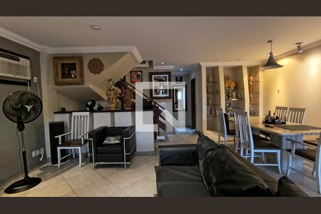 Sala de casa de condomínio à venda com 4 quartos, 350m² em Recreio dos Bandeirantes, Rio de Janeiro