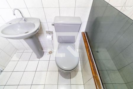 Banheiro do Quarto 1 de casa para alugar com 2 quartos, 80m² em Campo Grande, Rio de Janeiro