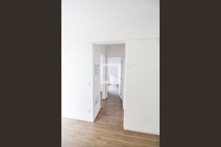 Corredor de apartamento para alugar com 2 quartos, 50m² em Vila Pouso Alegre, Barueri