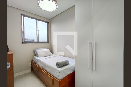 Quarto 1 de apartamento para alugar com 2 quartos, 42m² em Santo Cristo, Rio de Janeiro