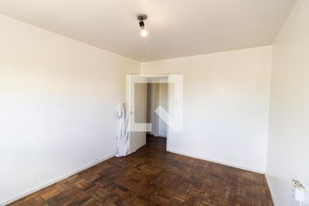 Quarto 1 de apartamento para alugar com 2 quartos, 52m² em Glória, Porto Alegre