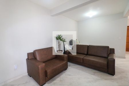 Sala de casa à venda com 4 quartos, 200m² em Eldorado, Diadema