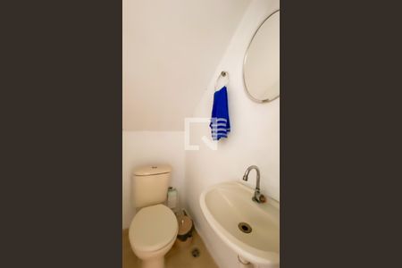 Lavabo de casa para alugar com 2 quartos, 70m² em Jardim Matarazzo, São Paulo