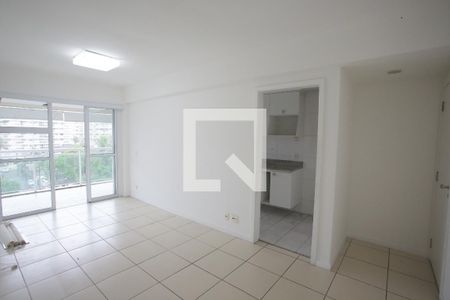 Sala de apartamento para alugar com 2 quartos, 70m² em Freguesia (jacarepaguá), Rio de Janeiro