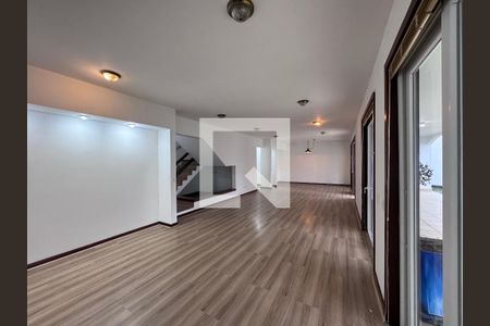 Sala de casa de condomínio à venda com 5 quartos, 767m² em Barra da Tijuca, Rio de Janeiro