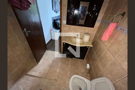 Banheiro suíte  de casa para alugar com 2 quartos, 130m² em Cidade Antônio Estêvão de Carvalho, São Paulo