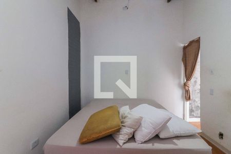 Quarto 1 de casa para alugar com 1 quarto, 60m² em Jardim das Esmeraldas, São Paulo