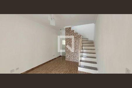 Casa para alugar com 2 quartos, 125m² em Jardim Paineira, Itaquaquecetuba