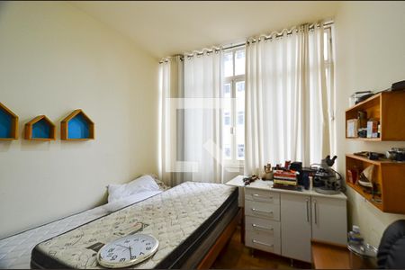 Quarto 2 de apartamento à venda com 4 quartos, 115m² em Santo Antônio, Belo Horizonte