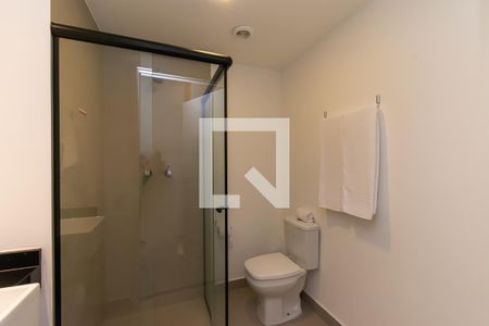 Banheiro de kitnet/studio para alugar com 1 quarto, 20m² em Santo Amaro, São Paulo