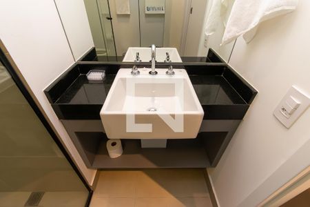 Banheiro de kitnet/studio para alugar com 1 quarto, 20m² em Santo Amaro, São Paulo