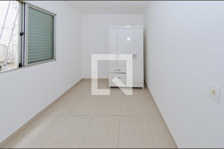 Quarto 2 de apartamento para alugar com 3 quartos, 71m² em Buritis, Belo Horizonte