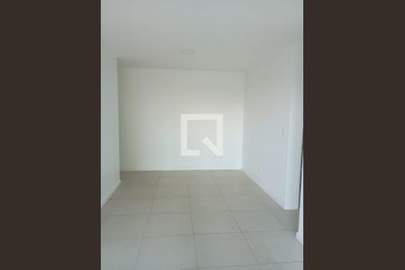 Sala de apartamento à venda com 3 quartos, 80m² em Barra da Tijuca, Rio de Janeiro