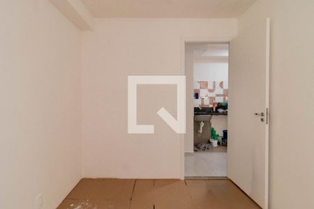 Quarto 2 de apartamento para alugar com 2 quartos, 34m² em Parque Industrial Tomas Edson, São Paulo