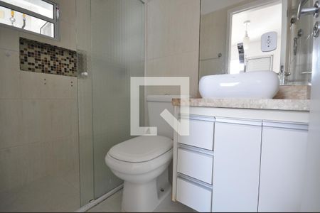 Banheiro do Quarto Suíte de apartamento à venda com 3 quartos, 67m² em Vila Medeiros, São Paulo