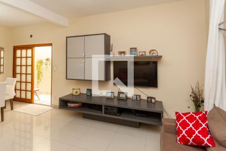 Sala de casa à venda com 3 quartos, 160m² em Socorro, São Paulo