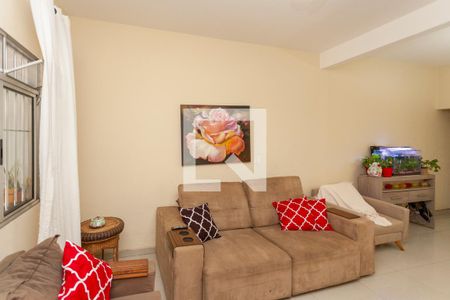 Sala de casa à venda com 3 quartos, 160m² em Socorro, São Paulo