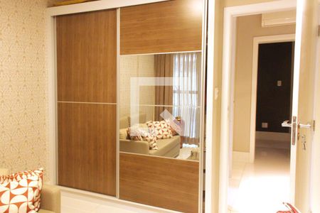 Quarto de apartamento para alugar com 3 quartos, 340m² em Vila Matias, Santos