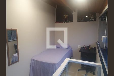 Quarto de casa de condomínio para alugar com 3 quartos, 115m² em Jardim Petropolis, Cotia