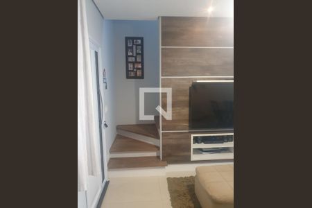 Sala de casa de condomínio para alugar com 3 quartos, 115m² em Jardim Petropolis, Cotia