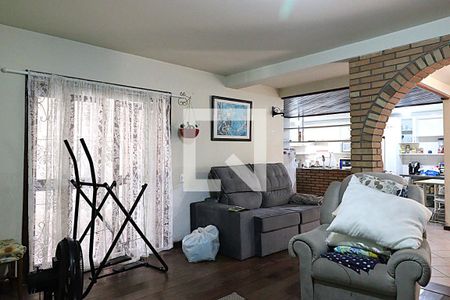 Sala de casa à venda com 3 quartos, 262m² em Auxiliadora, Porto Alegre