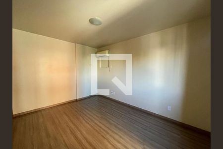 Apartamento à venda com 2 quartos, 88m² em Industrial, Novo Hamburgo