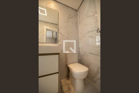 Banheiro Suite 1 de apartamento para alugar com 3 quartos, 200m² em Alphaville Empresarial, Barueri