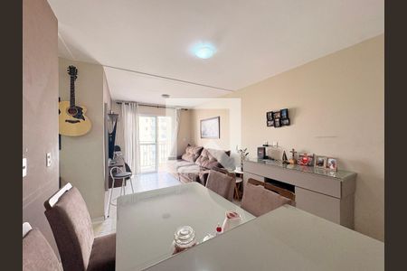Sala de apartamento à venda com 2 quartos, 64m² em Jardim Tamoio, Jundiaí