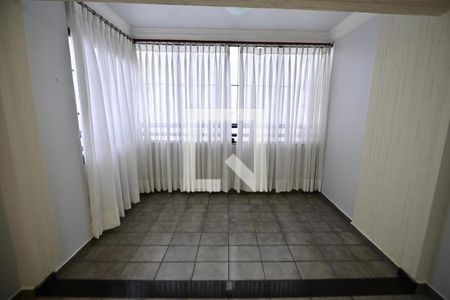Apartamento para alugar com 3 quartos, 114m² em Setor Bela Vista, Goiânia